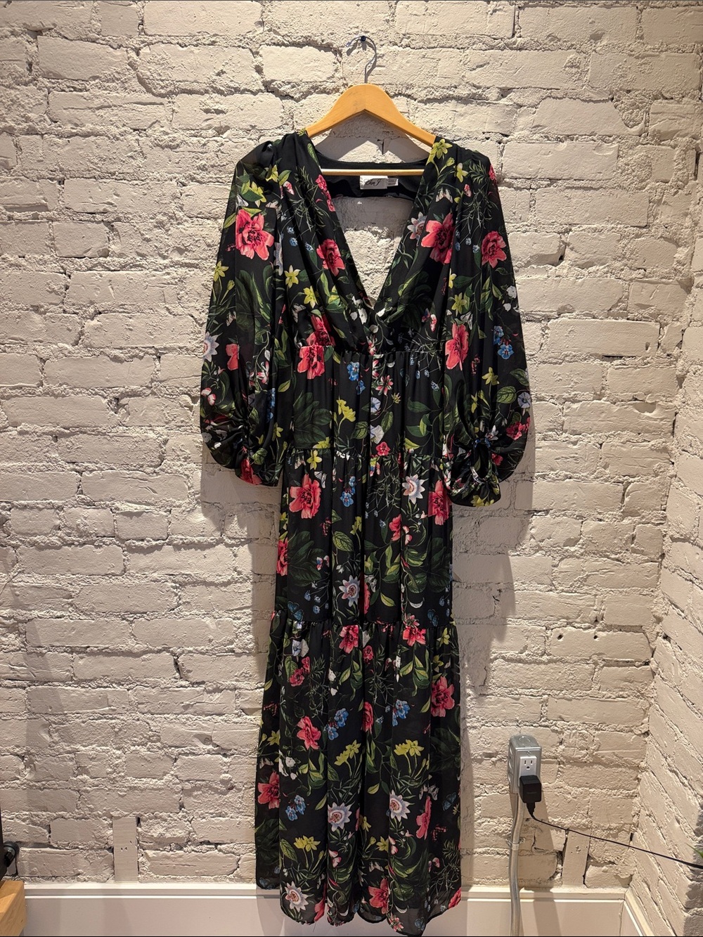 Eliza J Black Floral V-Neck Maxi Dress with Puff Sleeves